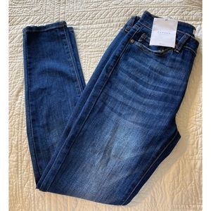 KanCan skinny jeans-NWT